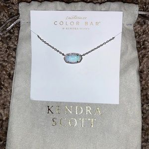 🚫SOLD🚫Kendra Scott Elisa White Kyocera Opal